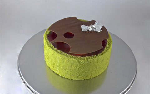 . Entremet . Pistachio